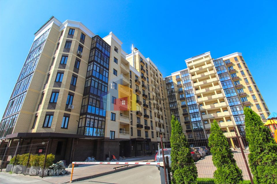 Продаётся 3-комнатная квартира, 103.5 м²