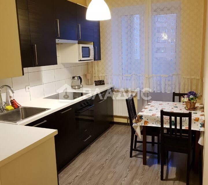 Продаётся 1-комнатная квартира, 35.3 м²