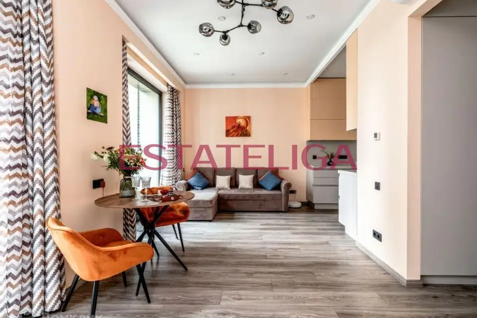 Продаётся 2-комнатная квартира, 49.6 м²