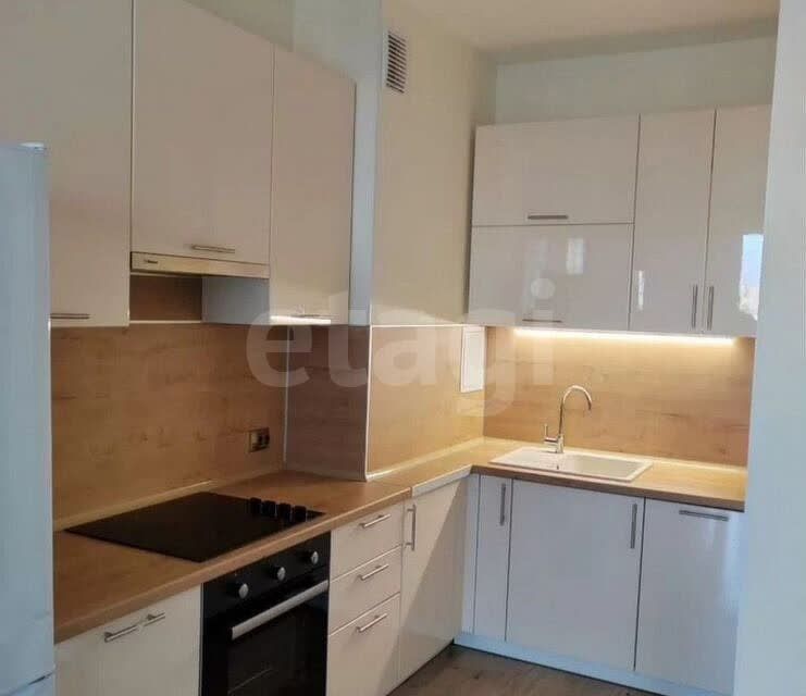 Продаётся 1-комнатная квартира, 35.9 м²