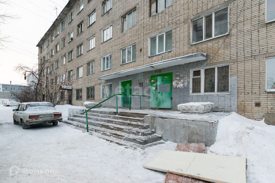 Продаётся комната в 1-комн. квартире, 12.9 м²
