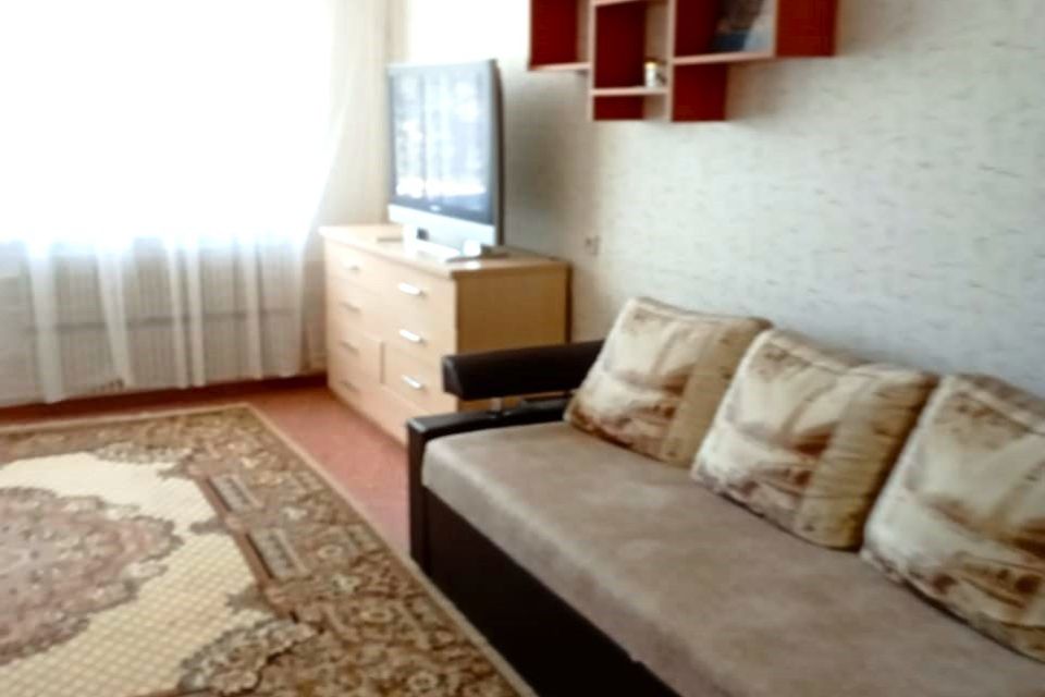 Продаётся 1-комнатная квартира, 42.6 м²