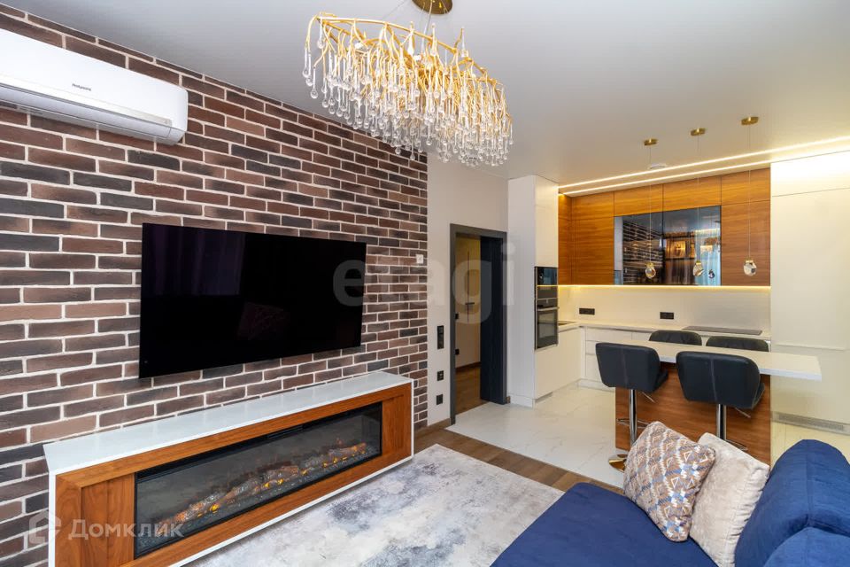Продаётся 3-комнатная квартира, 103.4 м²