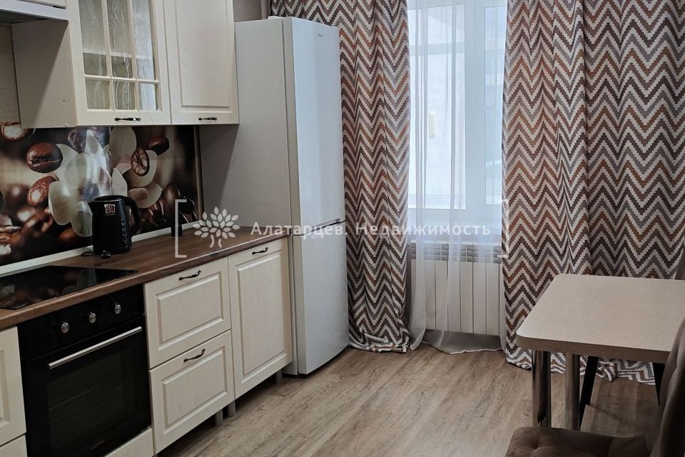 Сдаётся 2-комнатная квартира, 60 м²