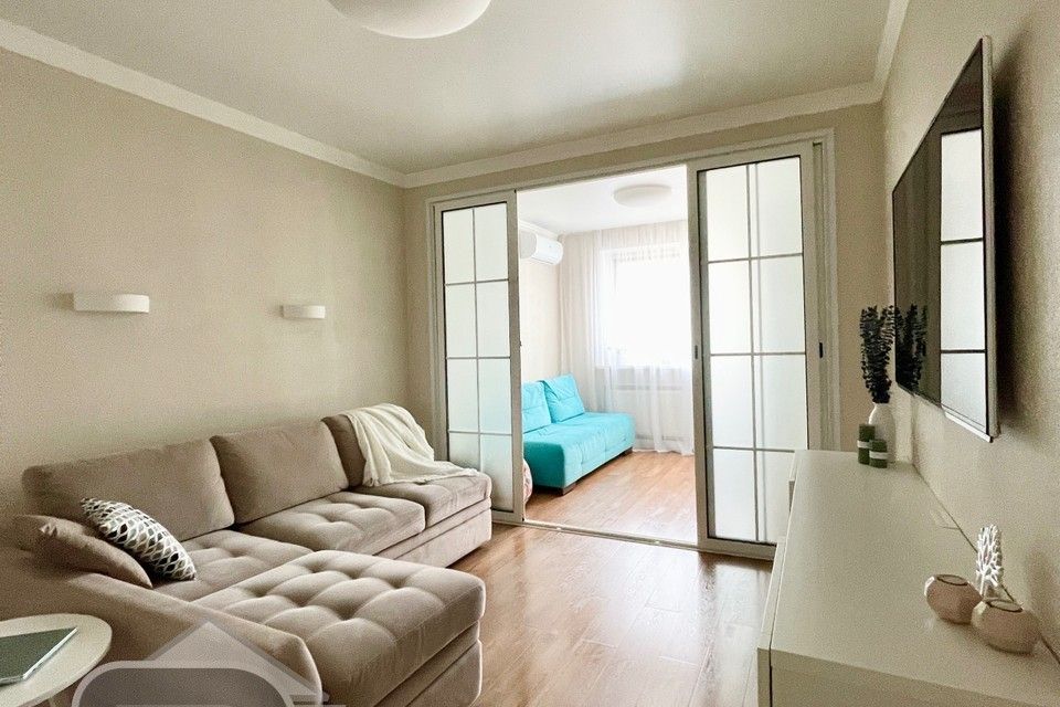 Продаётся 1-комнатная квартира, 41.1 м²