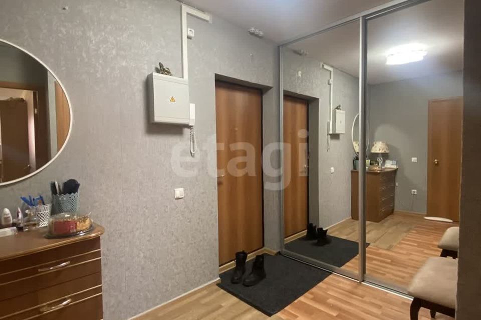 Продаётся 1-комнатная квартира, 43.3 м²