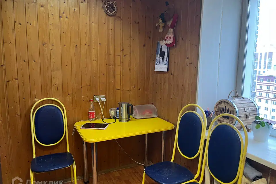 Продаётся 4-комнатная квартира, 78 м²