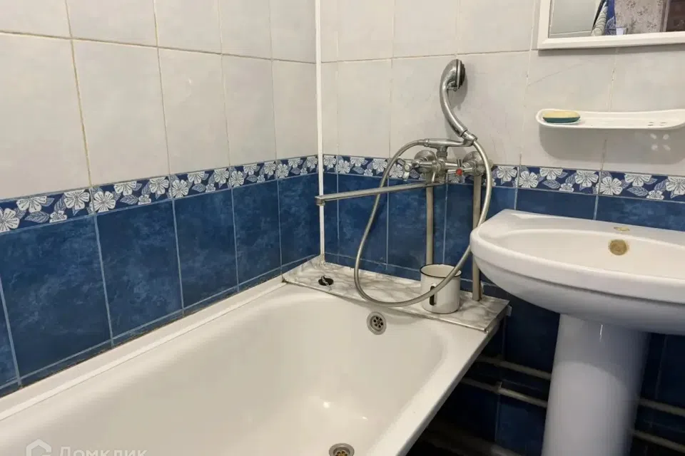 Продаётся 3-комнатная квартира, 56.4 м²
