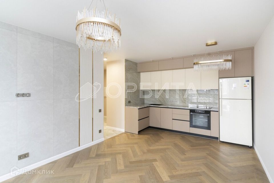 Продаётся 2-комнатная квартира, 65.4 м²