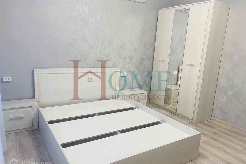 Сдаётся 1-комнатная квартира, 55 м²