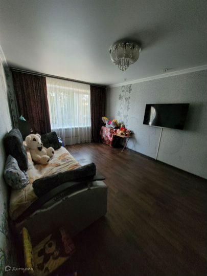 Продаётся 4-комнатная квартира, 79 м²