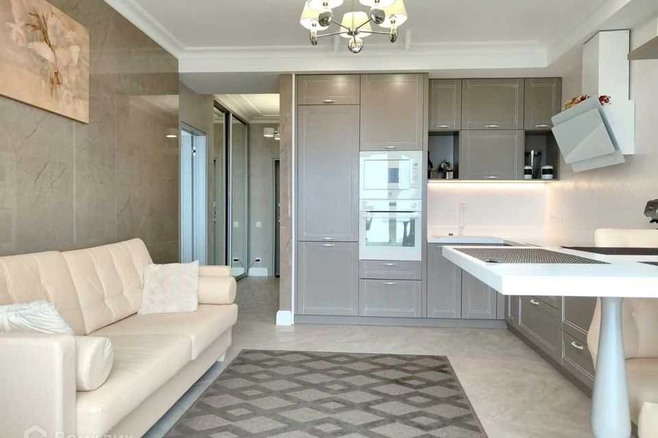 Продаётся 1-комнатная квартира, 53 м²