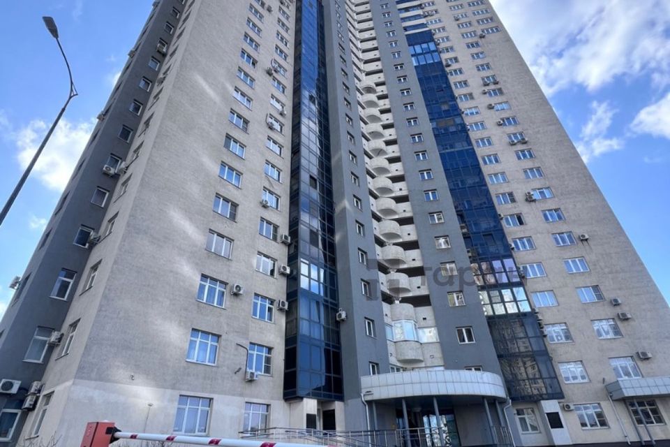 Продаётся 2-комнатная квартира, 93.4 м²