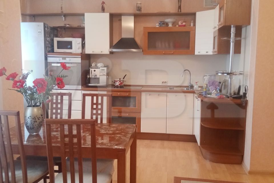 Сдаётся 3-комнатная квартира, 120 м²