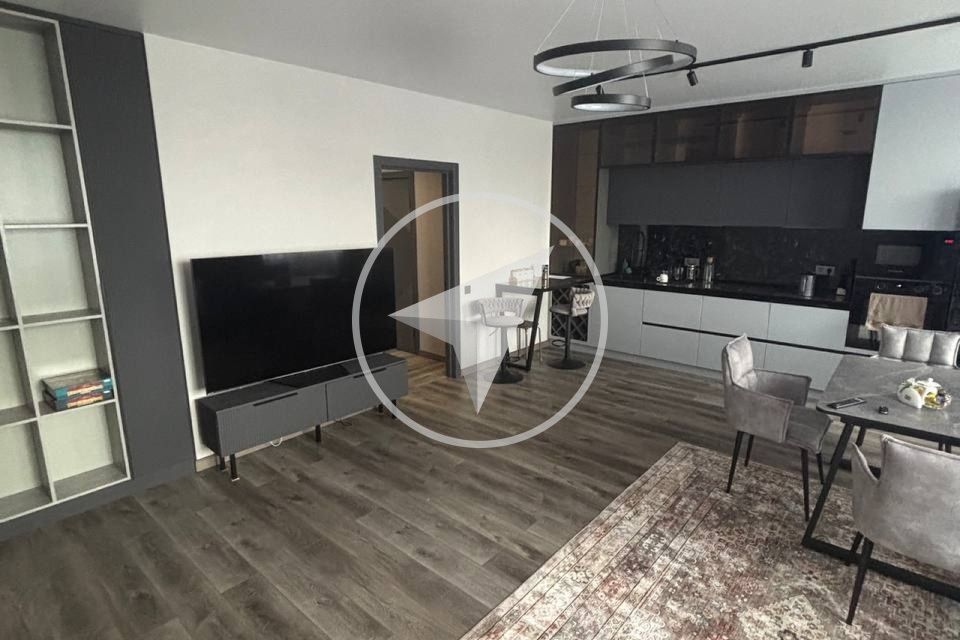 Продаётся 2-комнатная квартира, 63.5 м²