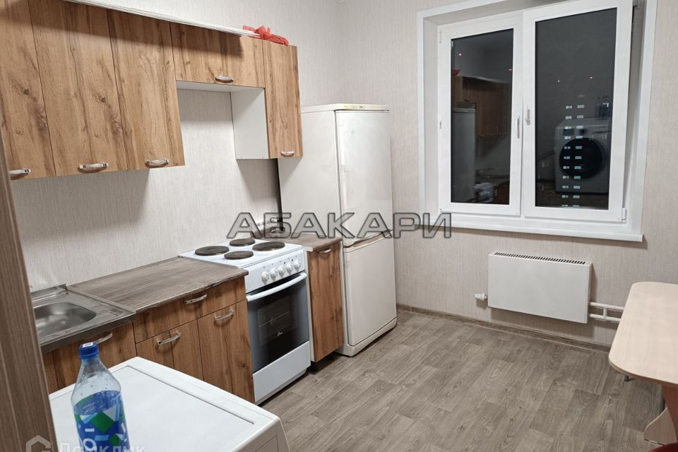 Сдаётся 1-комнатная квартира, 42 м²