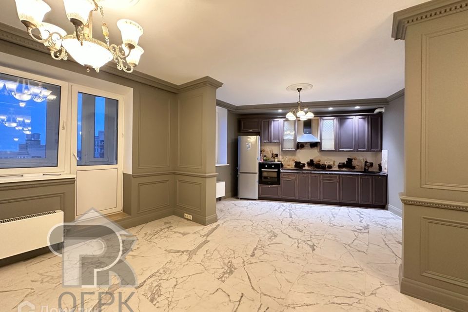 Продаётся 6-комнатная квартира, 158.7 м²