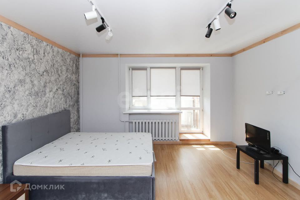 Продаётся 1-комнатная квартира, 54 м²