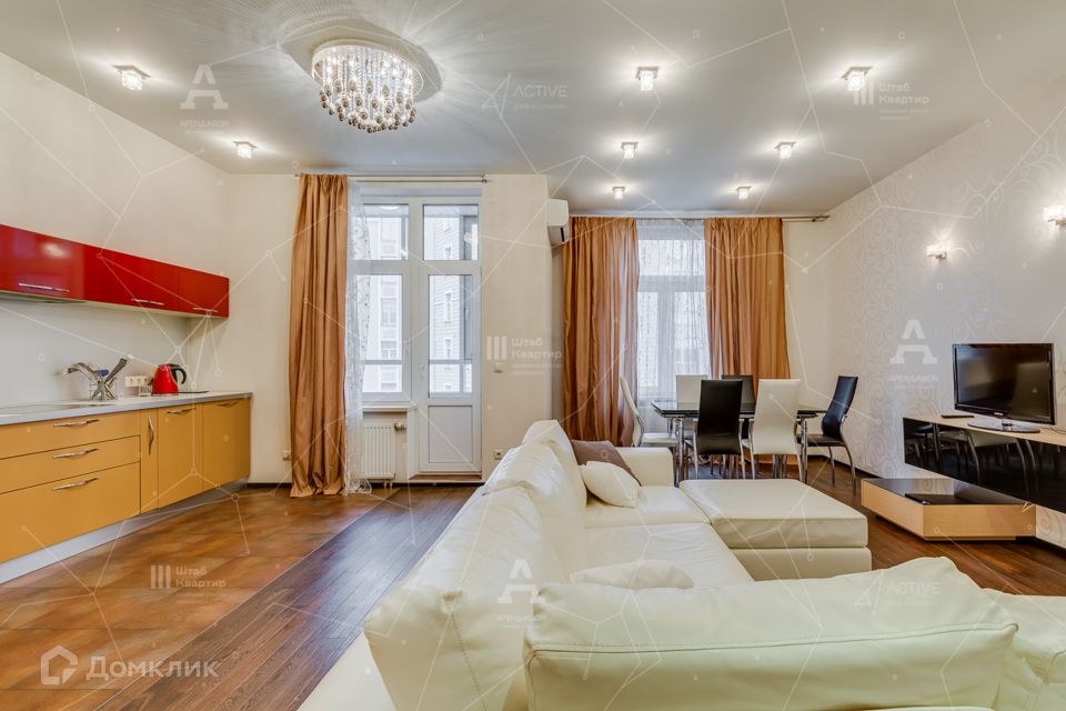 Продаётся 3-комнатная квартира, 101 м²
