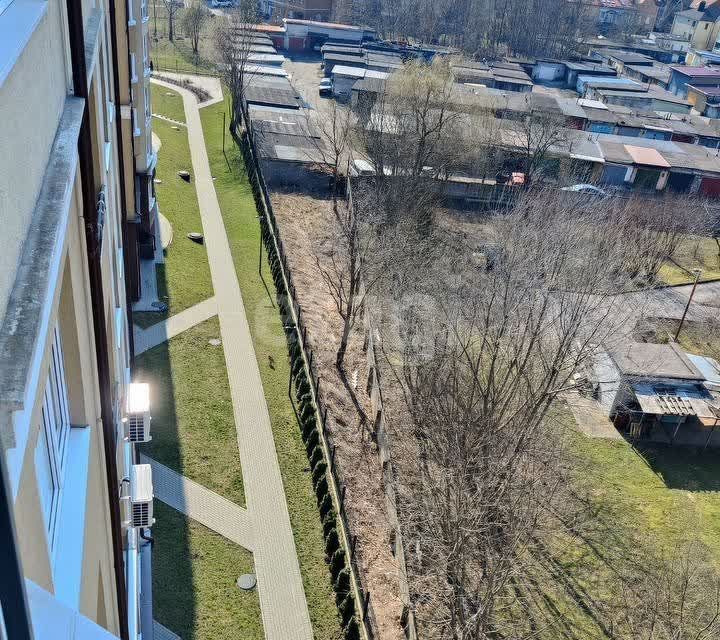 Продаётся 5-комнатная квартира, 200.4 м²