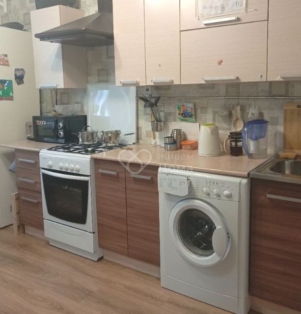 Продаётся 1-комнатная квартира, 41.9 м²