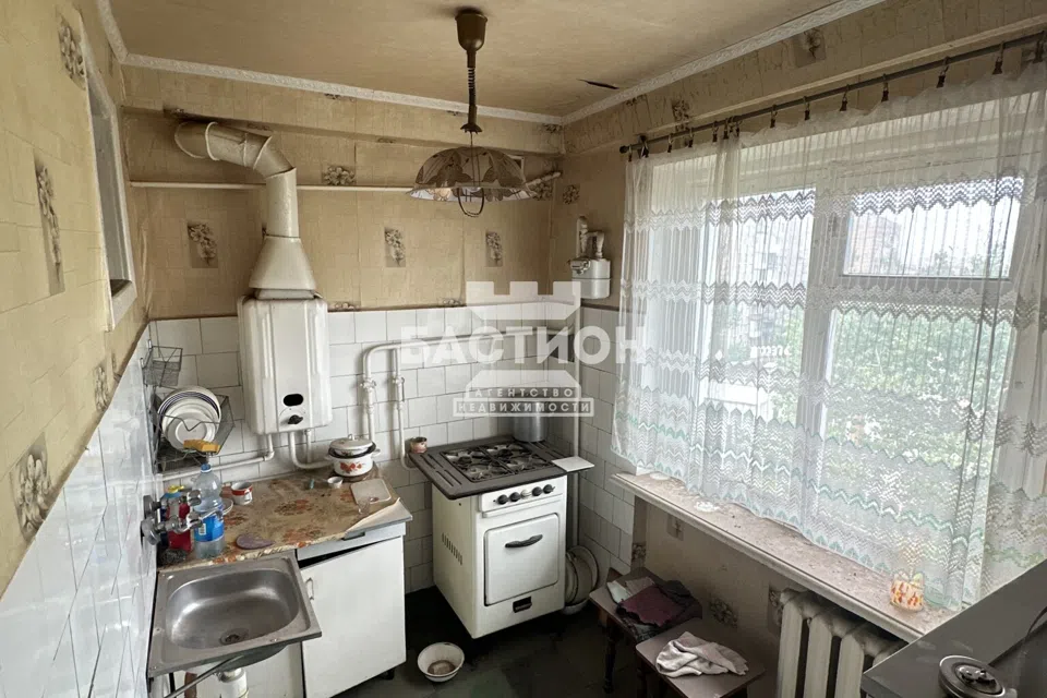 Продаётся 3-комнатная квартира, 56.4 м²