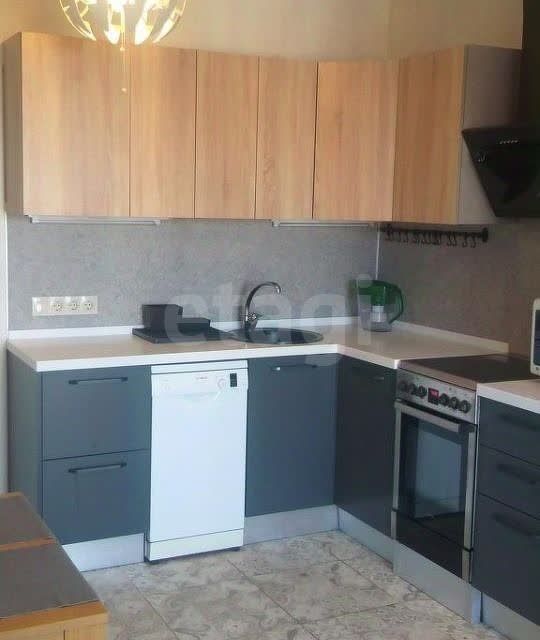 Сдаётся 2-комнатная квартира, 55 м²