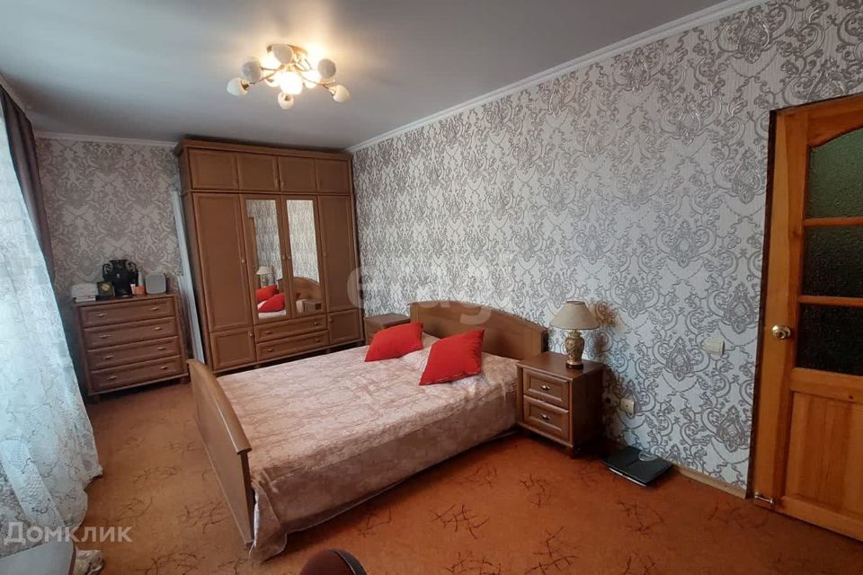 Продаётся 4-комнатная квартира, 66.9 м²