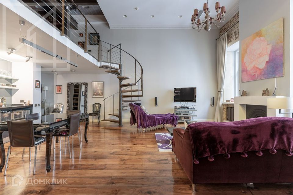 Сдаётся 4-комнатная квартира, 154 м²