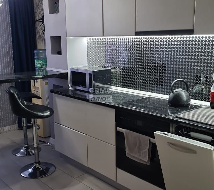 Сдаётся 3-комнатная квартира, 81 м²