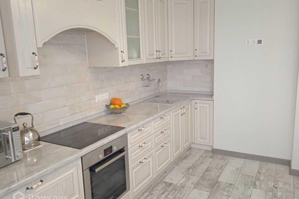 Продаётся 2-комнатная квартира, 72 м²