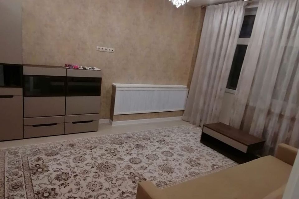 Сдаётся 1-комнатная квартира, 50 м²
