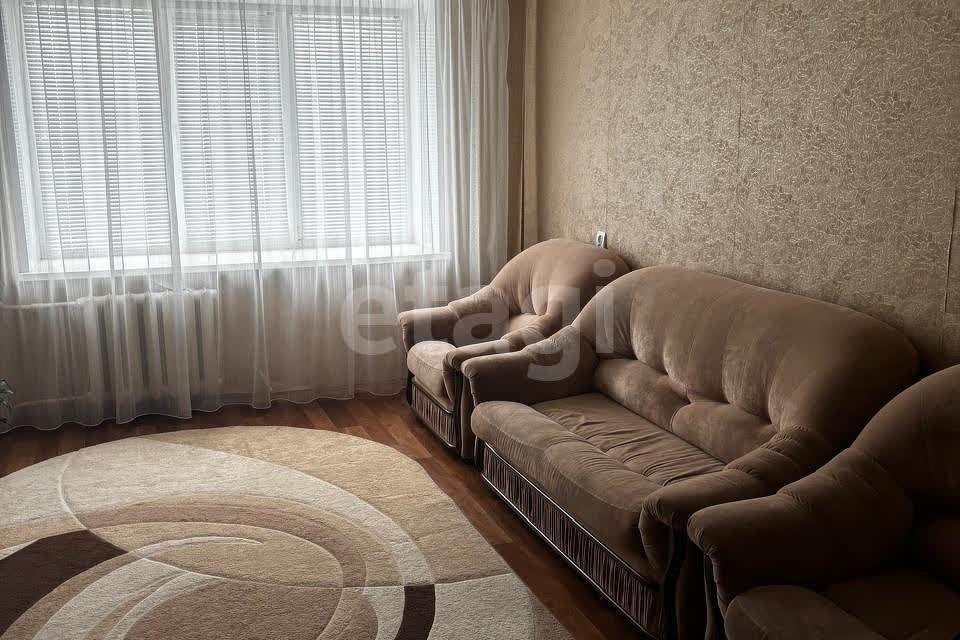 Продаётся 4-комнатная квартира, 77.3 м²