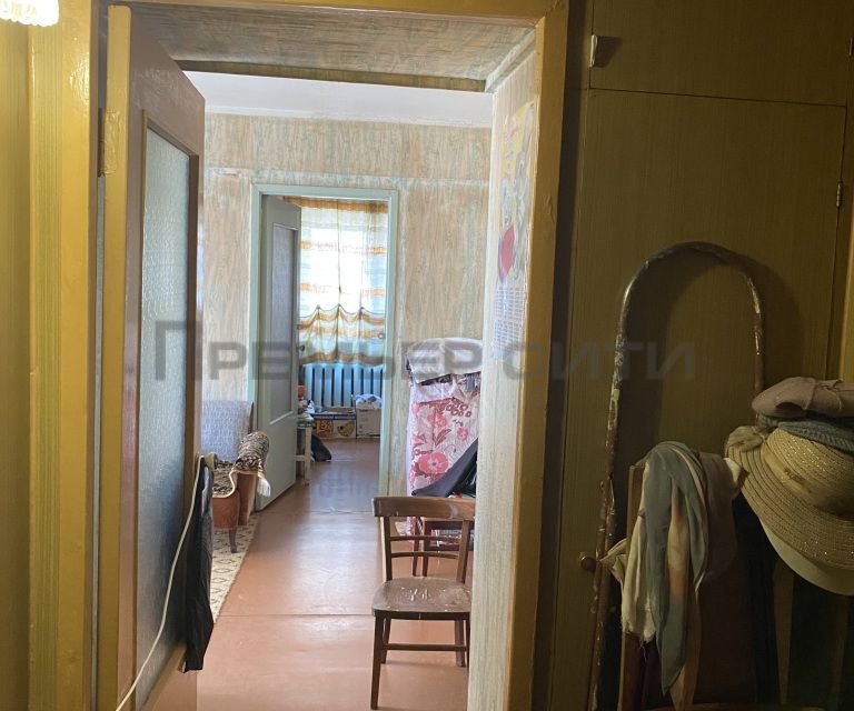 Продаётся 4-комнатная квартира, 58.7 м²