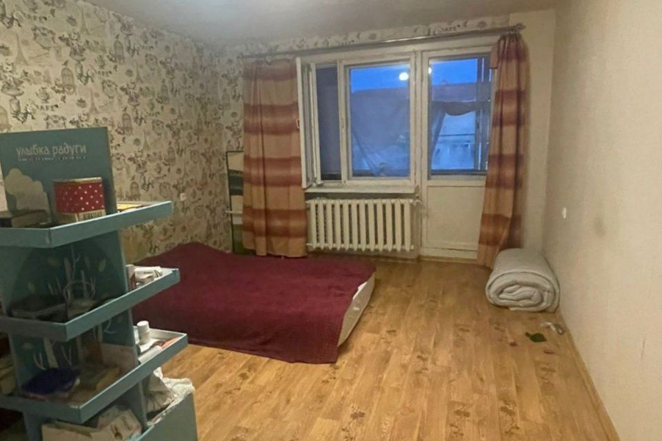 Продаётся комната в 3-комн. квартире, 17.7 м²