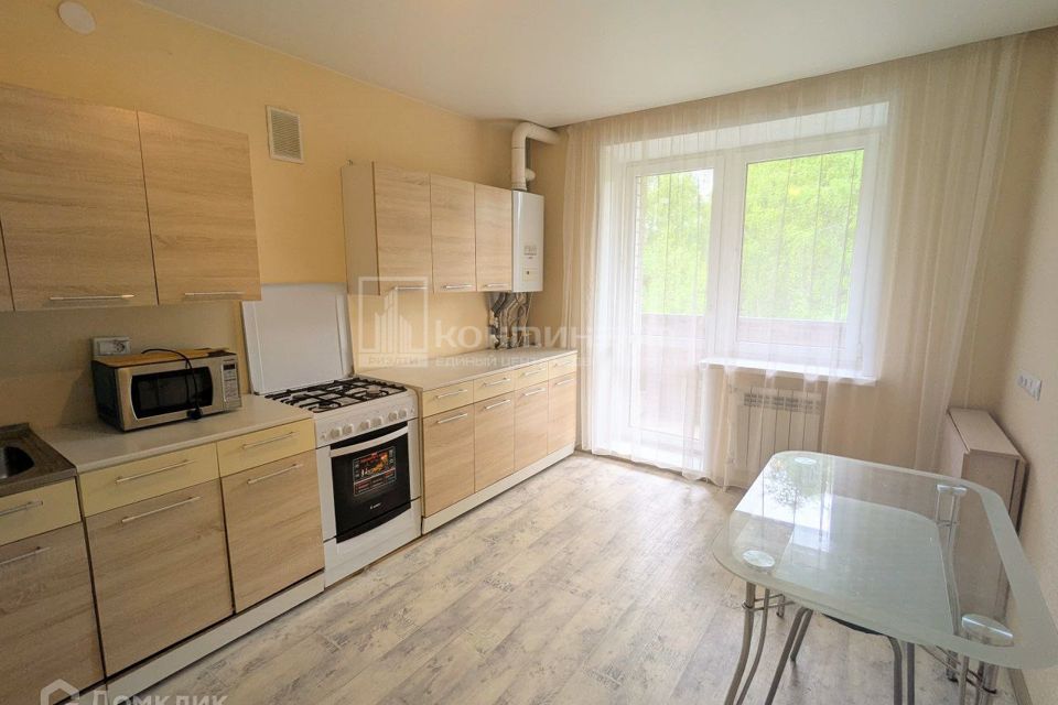 Сдаётся 1-комнатная квартира, 42 м²