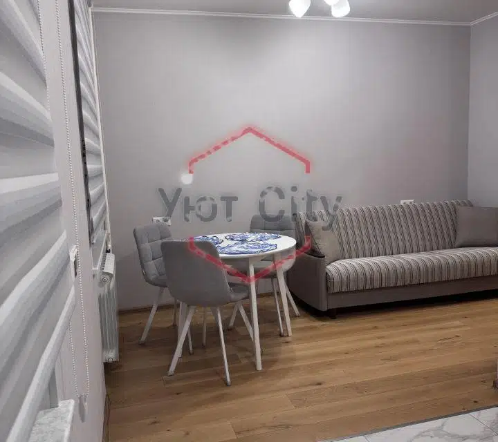 Сдаётся 2-комнатная квартира, 43 м²