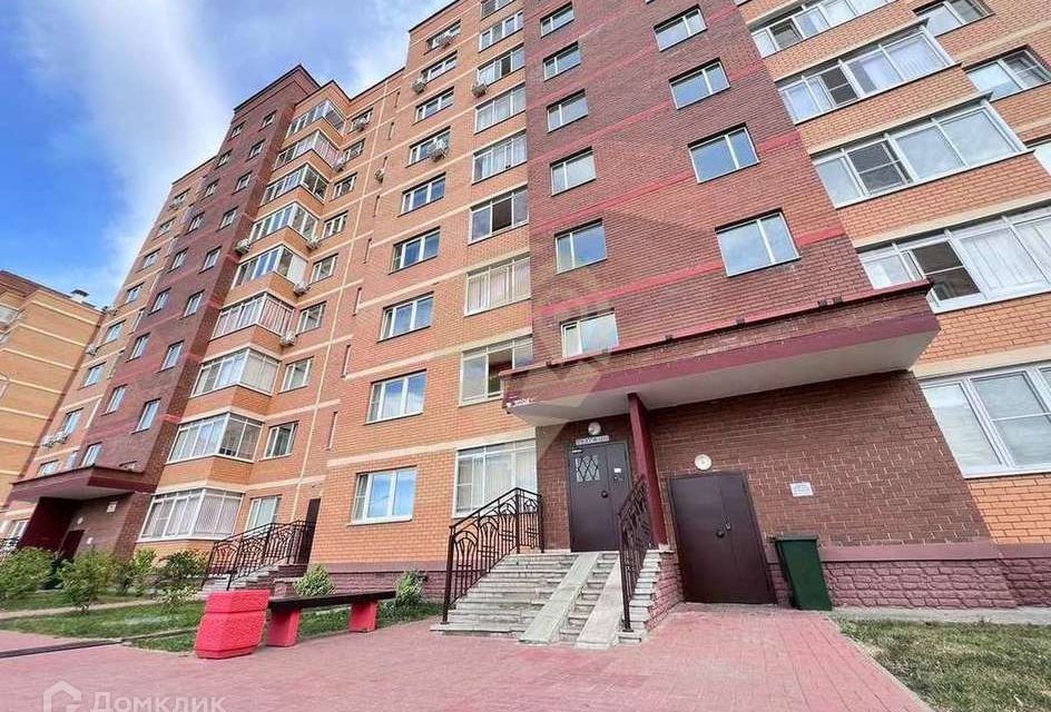 Продаётся 1-комнатная квартира, 52.2 м²