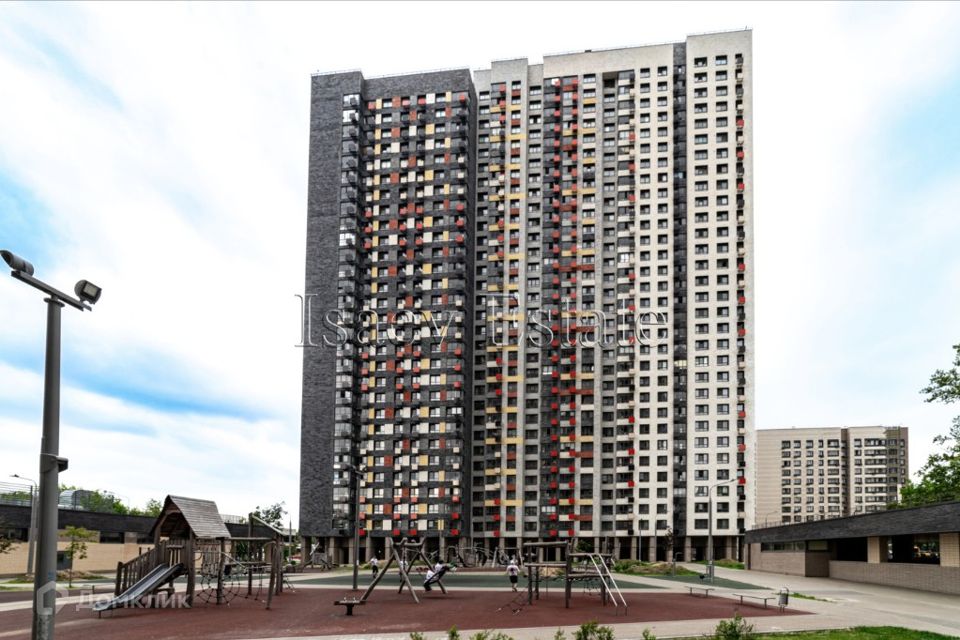 Продаётся 2-комнатная квартира, 65 м²