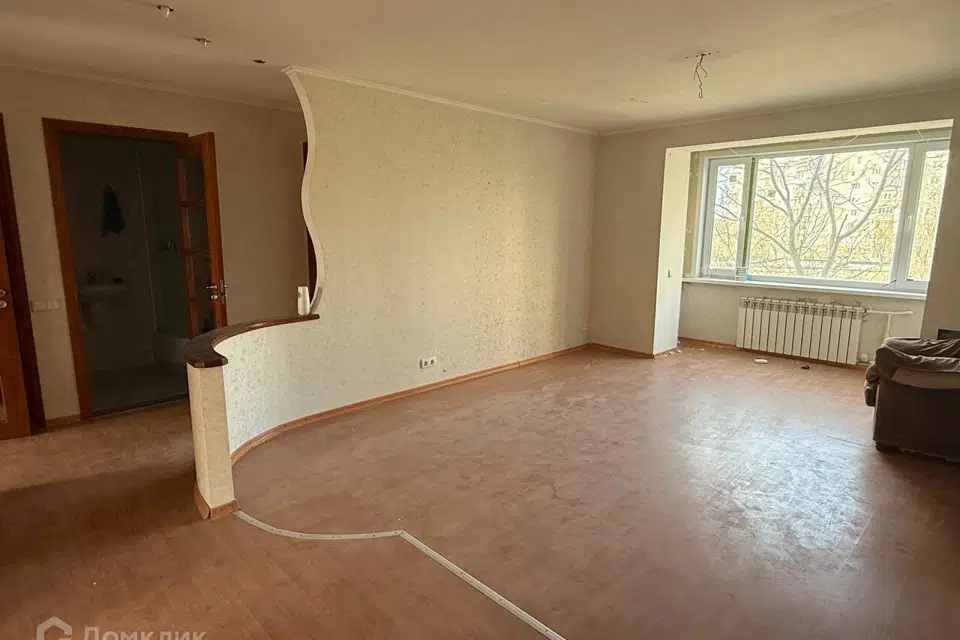 Продаётся 4-комнатная квартира, 110.9 м²