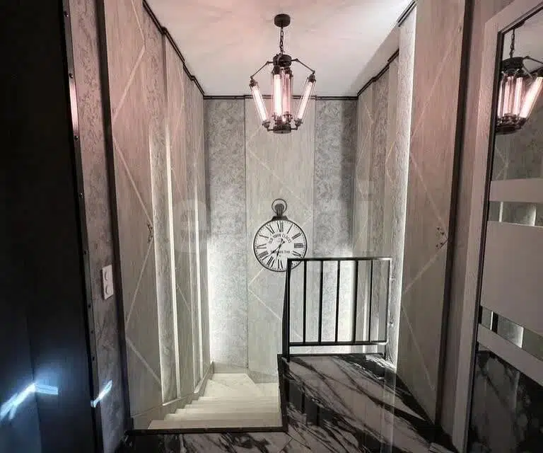 Продаётся 2-комнатная квартира, 90 м²