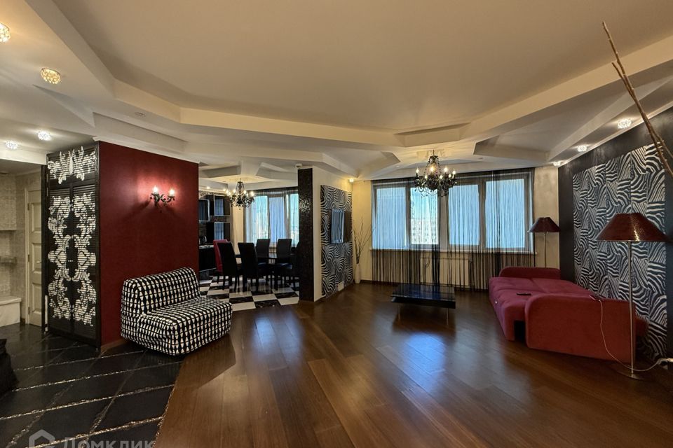 Сдаётся 3-комнатная квартира, 96 м²