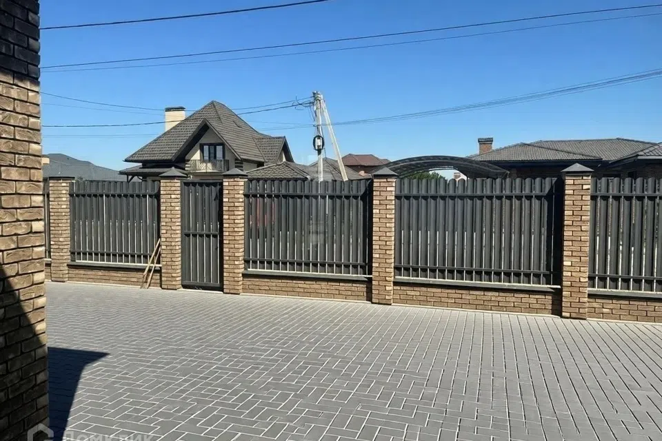 Продаётся 1-этажный дом, 179 м²