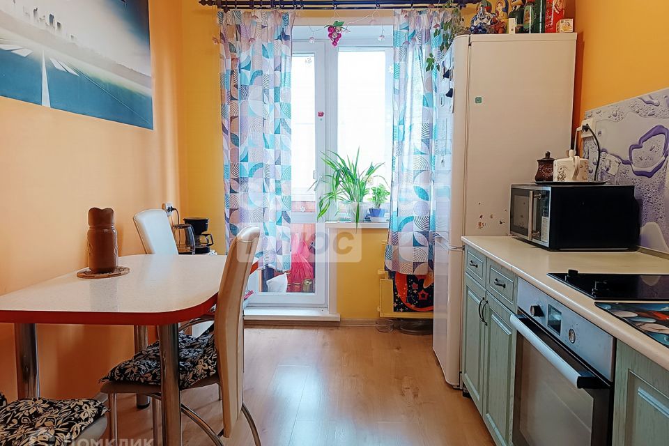 Продаётся 3-комнатная квартира, 65.3 м²