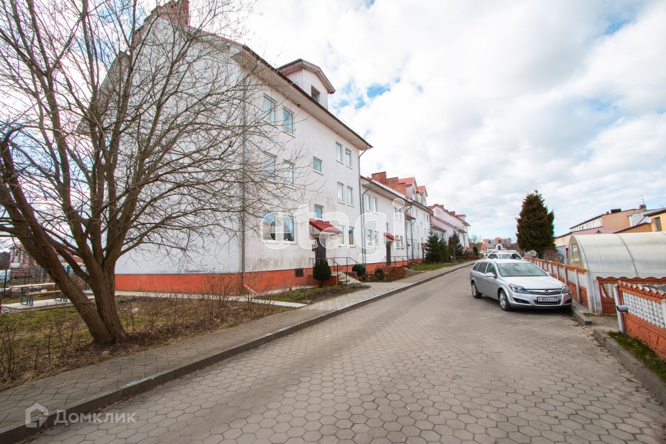 Продаётся 2-комнатная квартира, 55.6 м²