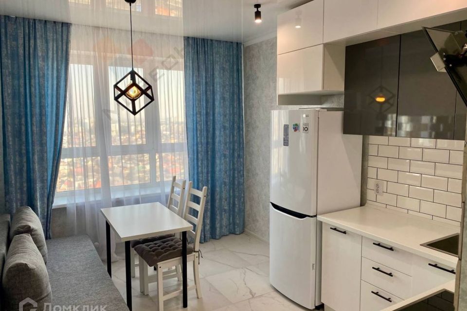 Продаётся 1-комнатная квартира, 38.2 м²
