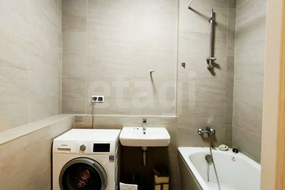 Продаётся 1-комнатная квартира, 37.7 м²