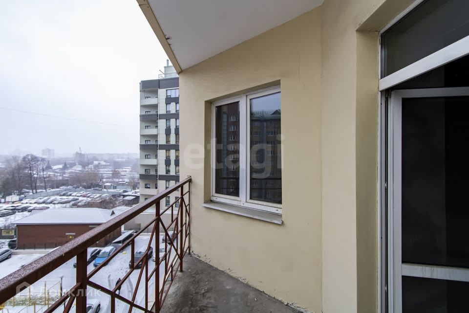 Продаётся 1-комнатная квартира, 69.6 м²
