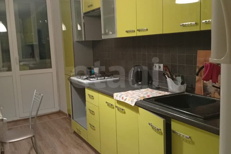 Продаётся 1-комнатная квартира, 42.5 м²