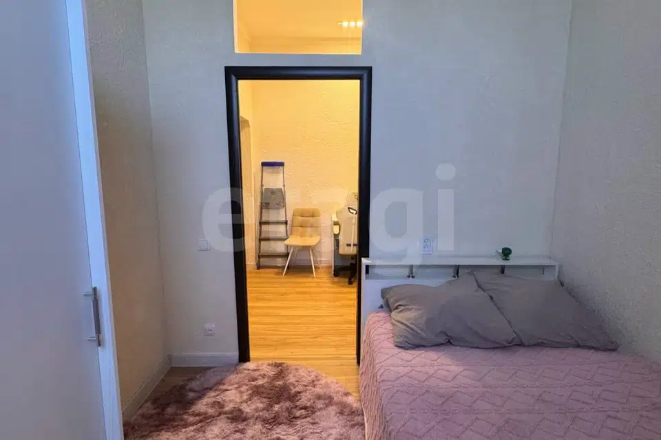 Продаётся 2-комнатная квартира, 55.6 м²